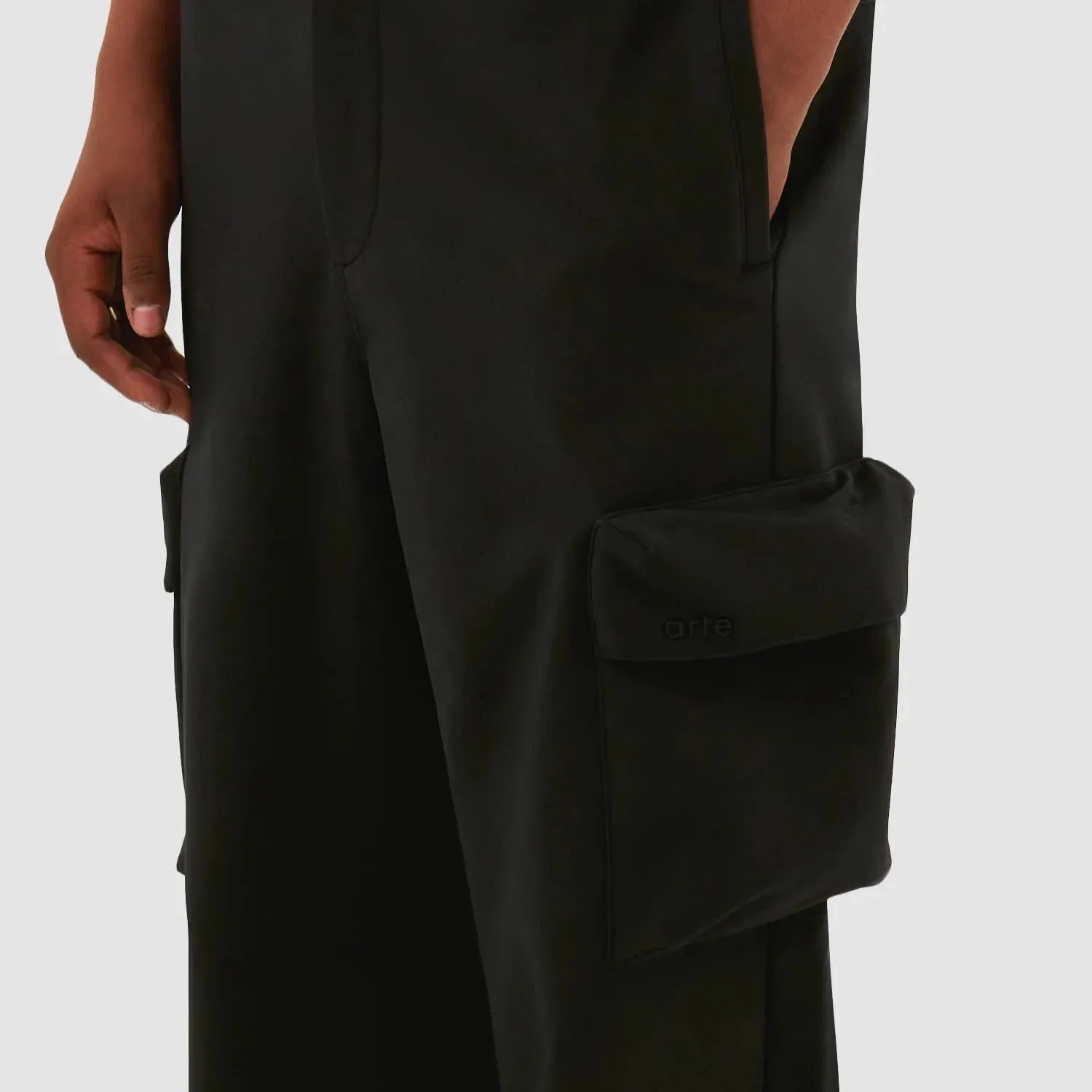 Arte 3D Pockets Nylon Pants