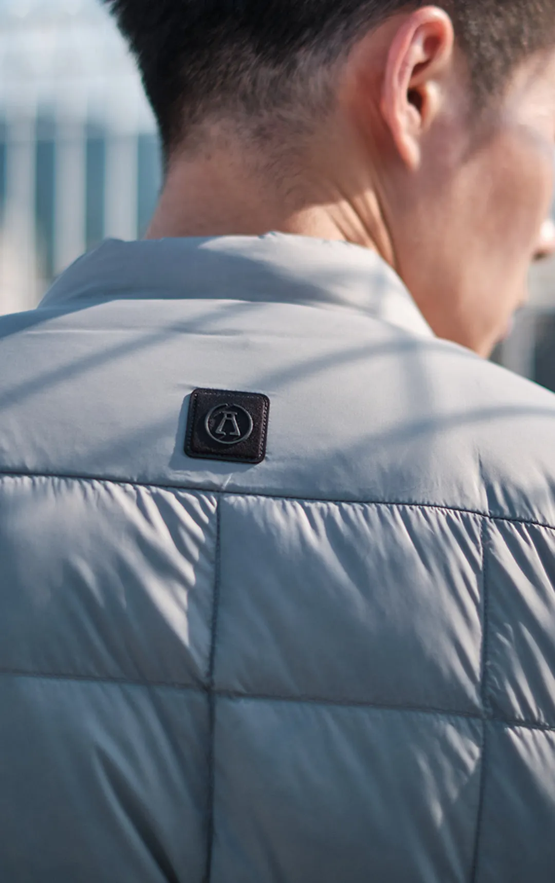 ESSENTIAL LIGHTWEIGHT DOWN VEST