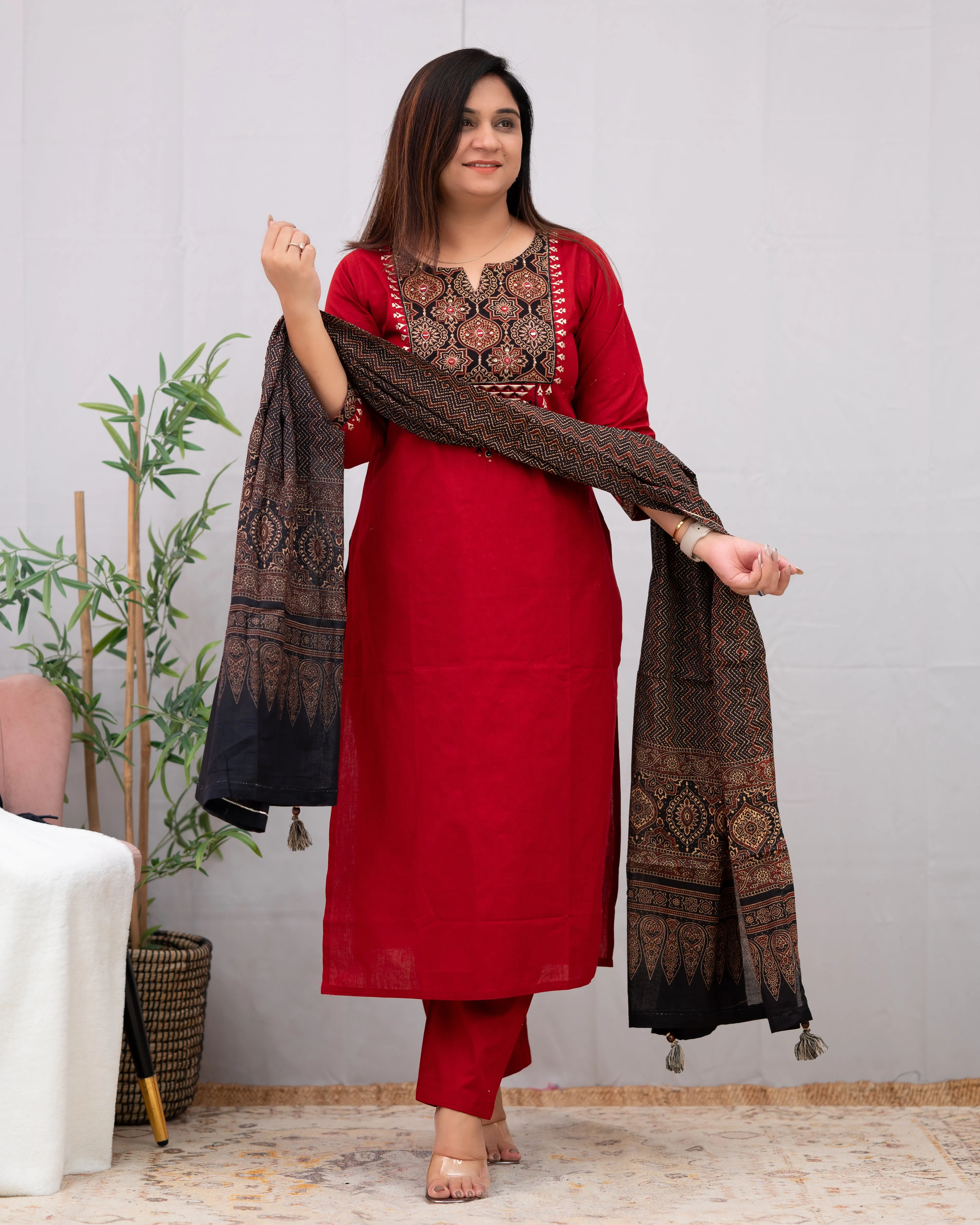 Inaya Embroidered casual pant set