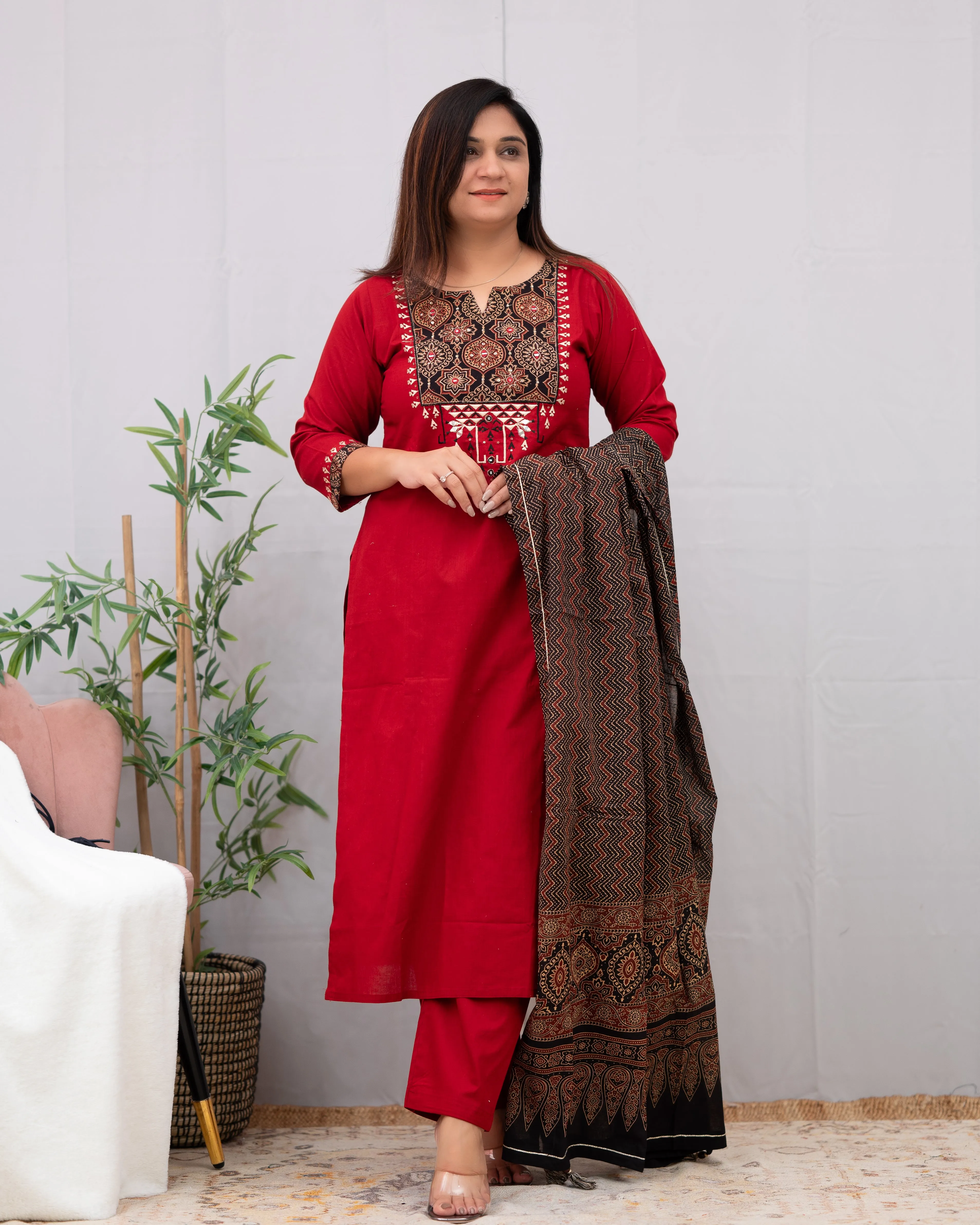 Inaya Embroidered casual pant set