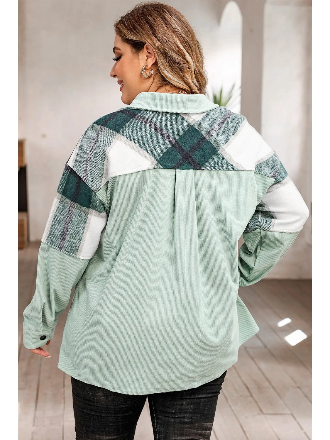 Plus Size Women Plaid Snap Down Jacket with Pockets